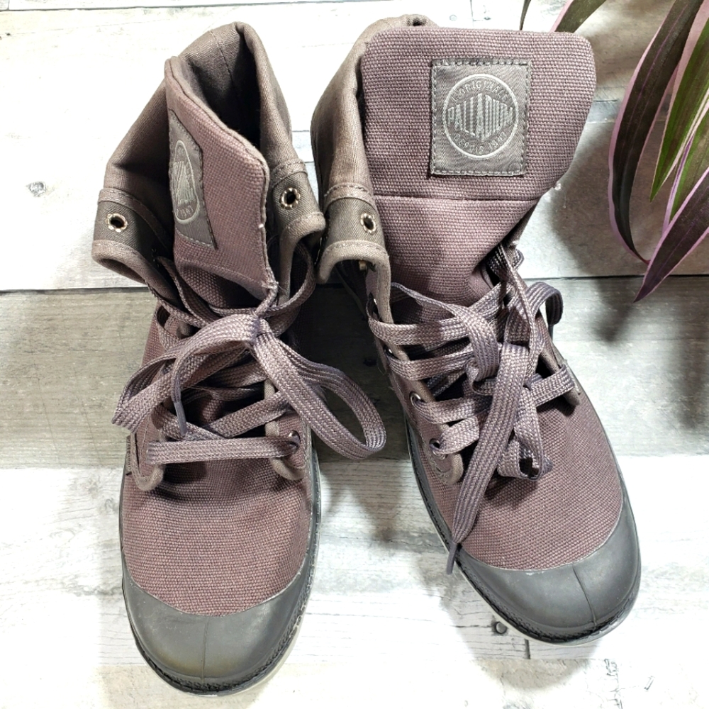 Palladium boots canvas grey men's size 7.5